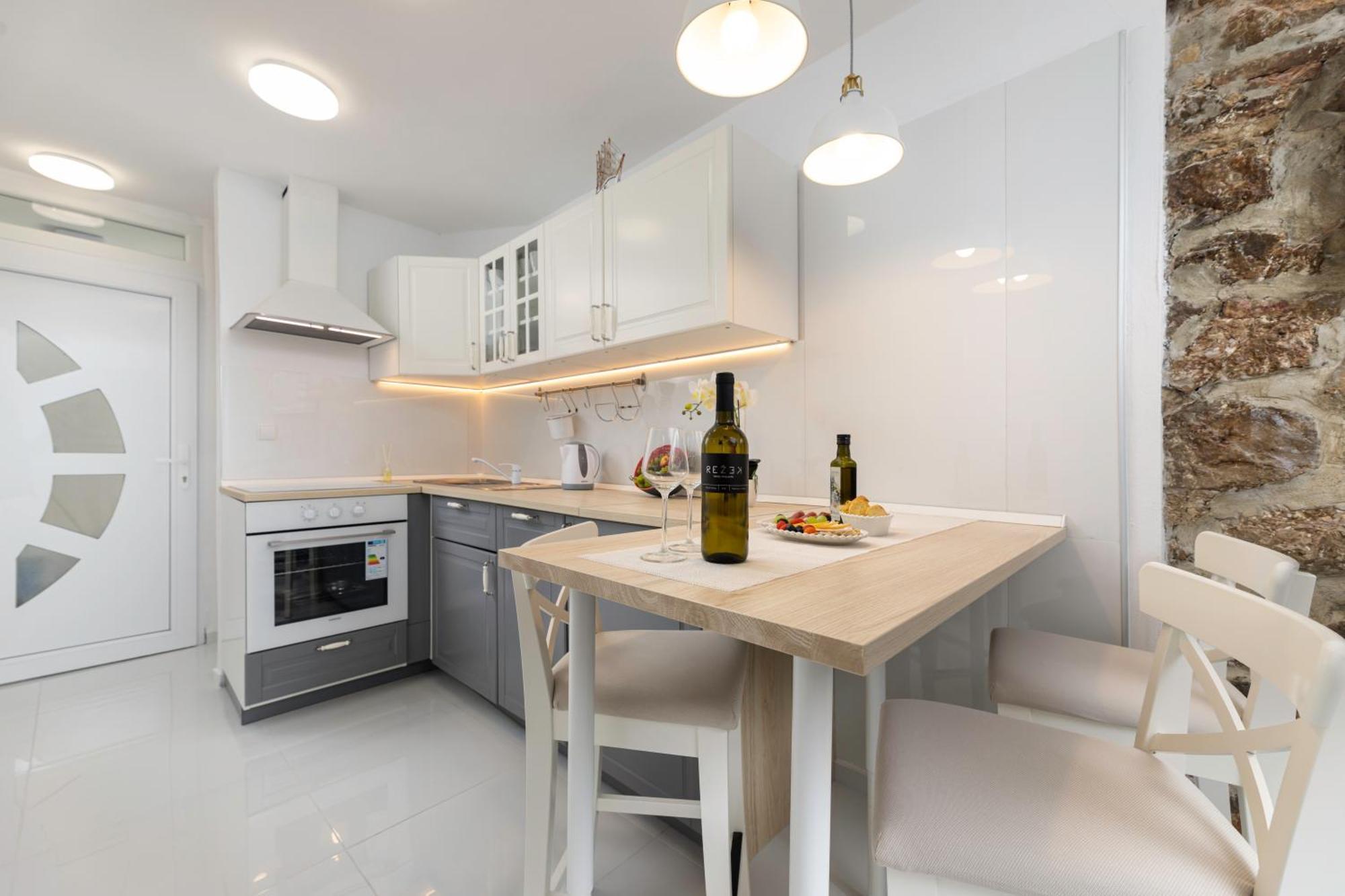 Apartment Gaviota Krk Krk Town Bagian luar foto