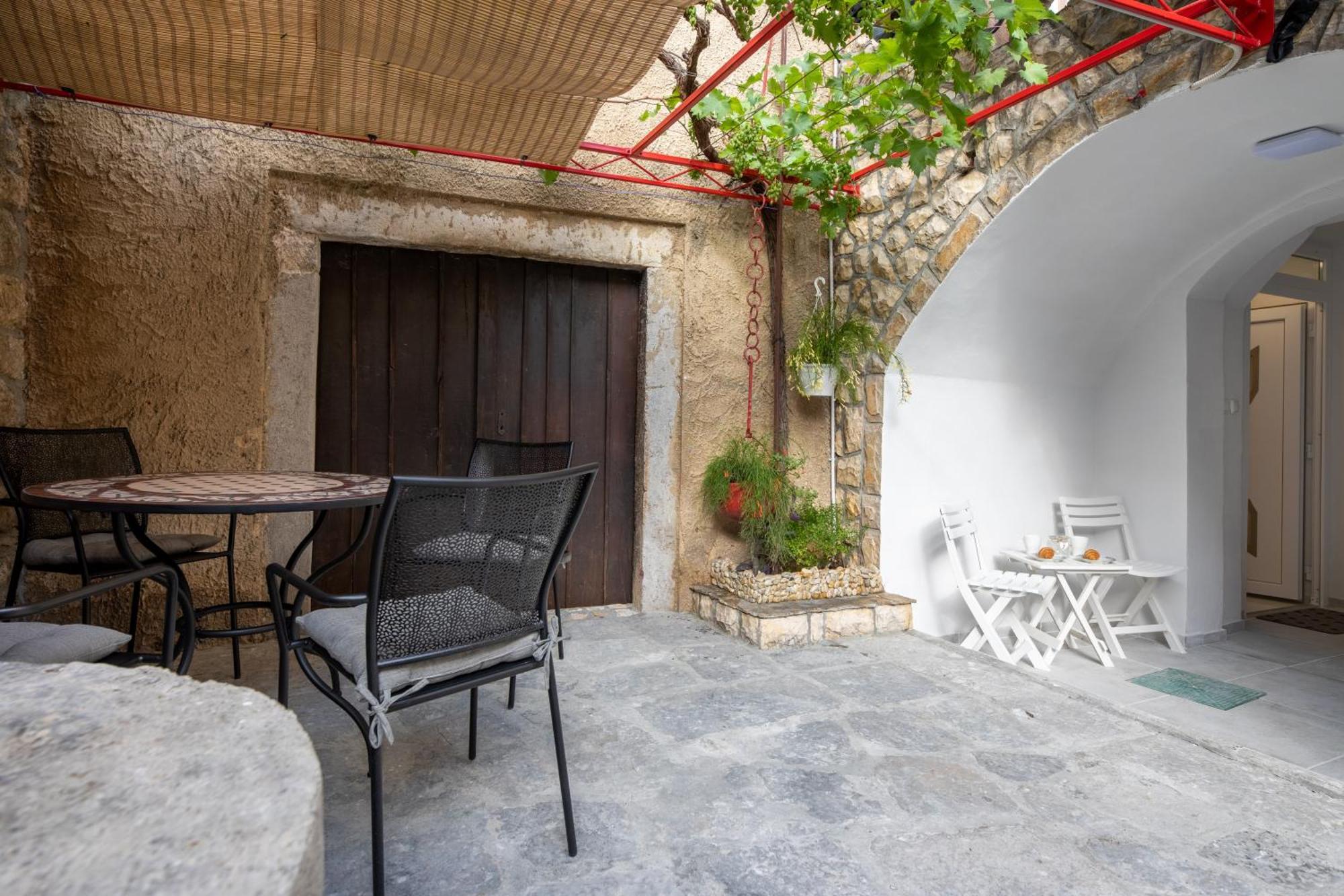 Apartment Gaviota Krk Krk Town Bagian luar foto